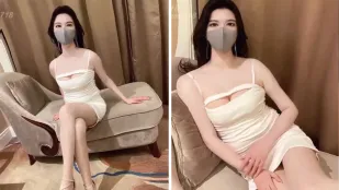 Tình Yêu Đầu Tiên Cáo Không Yêu Tinh