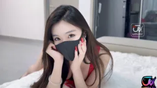 Địt Phun Nước Hàng Xóm Em Gái Shangguan Yae