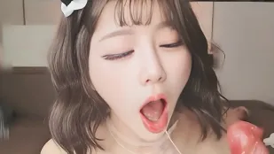 Nữ MC Ngực Khủng Tự Sướng Với Dương Vật Giả