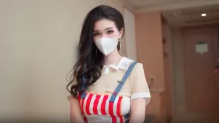 Em Giao Hàng Bị Khách Hàng Lăng Nhục Để Giữ Việc - Cáo Không Yêu Tinh