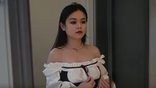 Chị Họ Đẹp Lung Linh Rên Không Ngớt Lồn Non Được Anh Bắn Đầy - Nguyên Nguyên