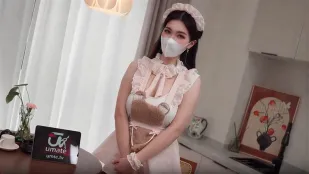 Doggy Cô Hầu Gái Ngây Thơ Mông Đào Fox Bu Yao
