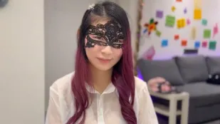 Cô Gái Ngực Khổng Lồ F Cup Nóng Bỏng Bebe