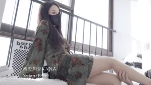 Chơi chân đụ từ sau bắn trong Nishino Kana