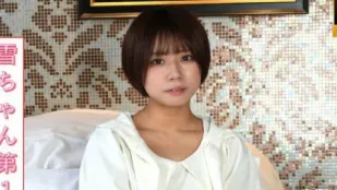 FC2PPV-4640298 Cô Gái Tóc Ngắn Trông Như Hot Girl