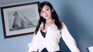 Tình Yêu Cấm Kỵ Với Nhân Viên Nữ Dưới Quyền Lin Chian Ye