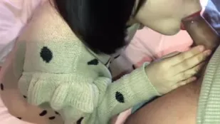 Cô Nàng Da Trắng Sức Sống Tràn Đầy