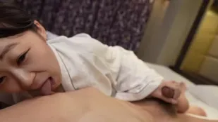 Cô Gái Quyến Rũ Cưỡi Ngựa Cuồng Nhiệt