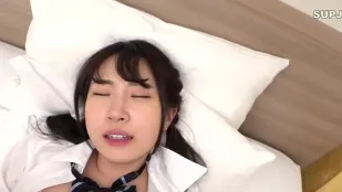 Cô Gái Da Trắng Mũm Mĩm Đầu Hàng Lần Đầu