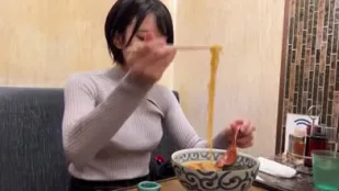 FC2PPV-3249673 Nhân Viên Ramen Dễ Thương