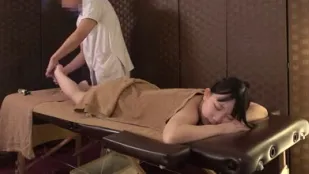 FC2PPV-4790130 Khách Hàng Đạt Xuất Tinh Trong Massage